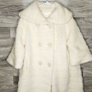 Vintage Union Made ILGWU Faux Fur Coat White/Cream Women’s Peacoat 60's